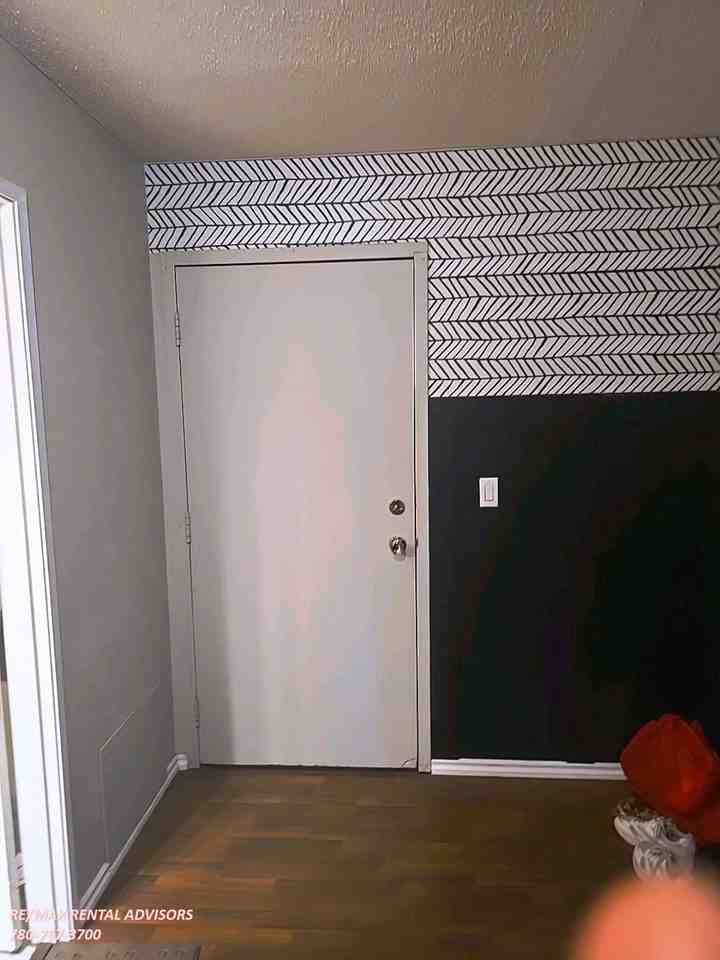 #208 10838 108 Street Northwest - Photo 2 of 17
