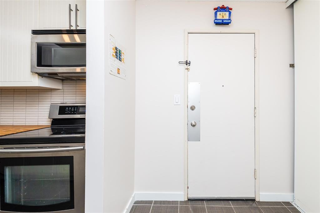 2545 116 ST NW Unit 300 - Photo 4 of 31