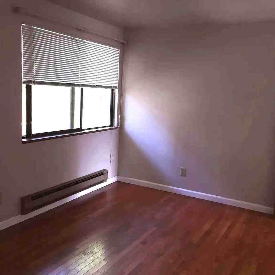 8606 23rd Avenue NortheastUnit 1 #1 - Photo 7 of 17