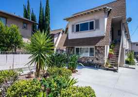 featured image of 216 Palmetto Dr