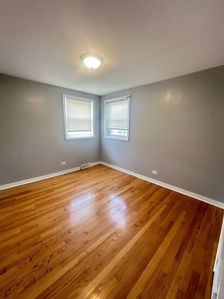 11514 S Elizabeth St #2 - Photo 4 of 12