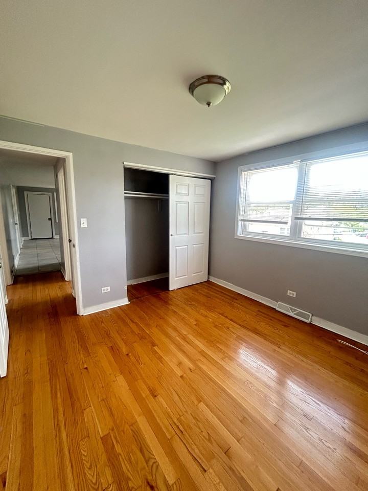 11514 S Elizabeth St #2 - Photo 5 of 12