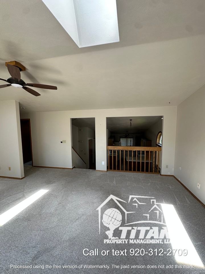 2911/2913 West Creek Valley Lane - 1 #1 - Photo 4 of 12