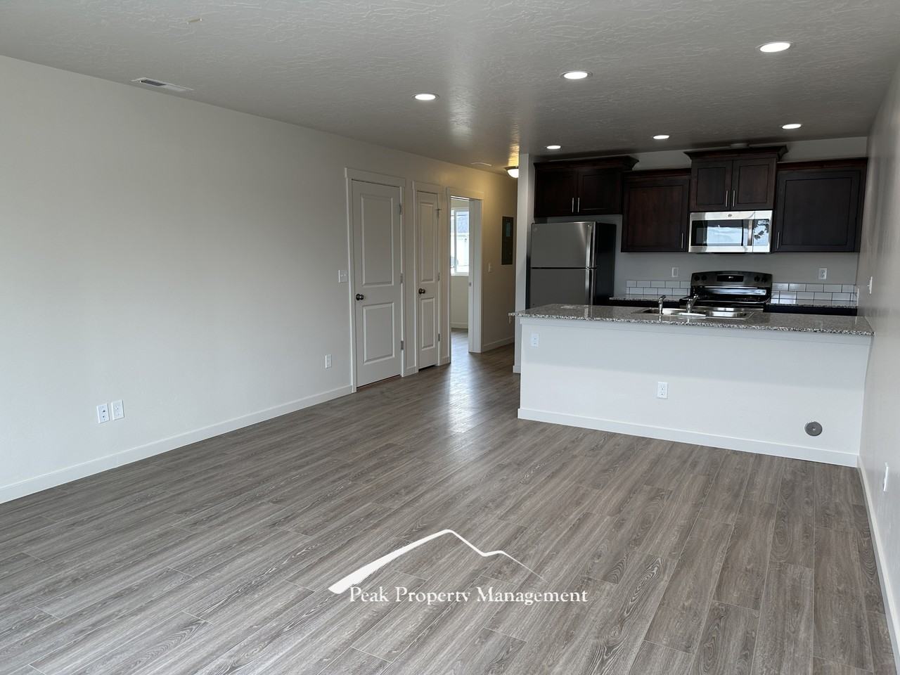 N Franklin Blvd #16550 - Photo 3 of 19