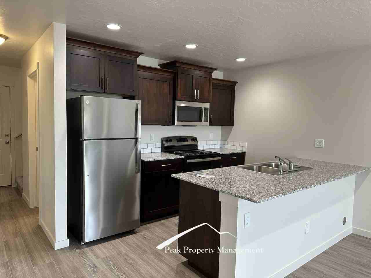 N Franklin Blvd #16550 - Photo 4 of 19