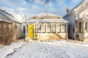 featured image of 715 6 St S #1