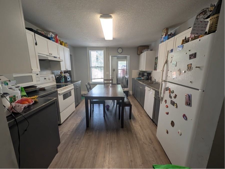 715 6 St S #1 - Photo 7 of 7