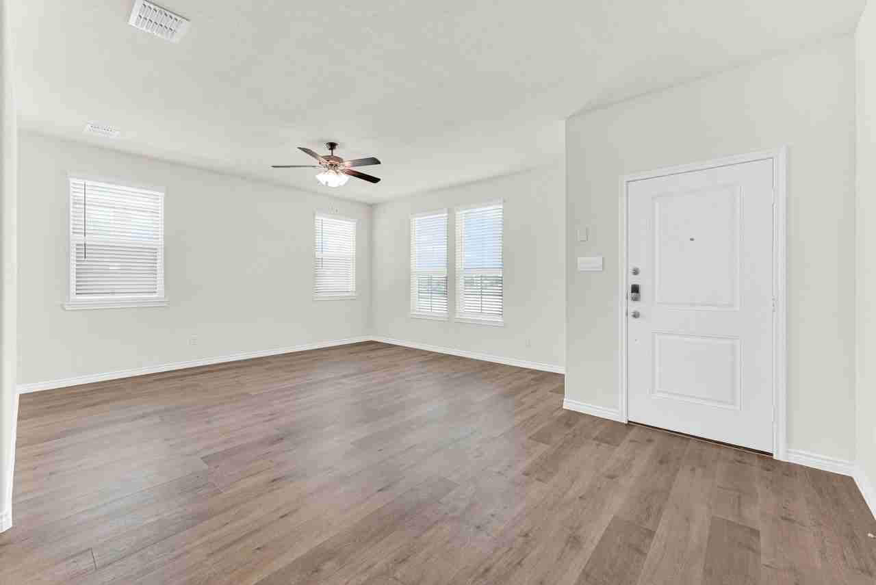 1947 Hellams Ln #1 - Photo 6 of 27
