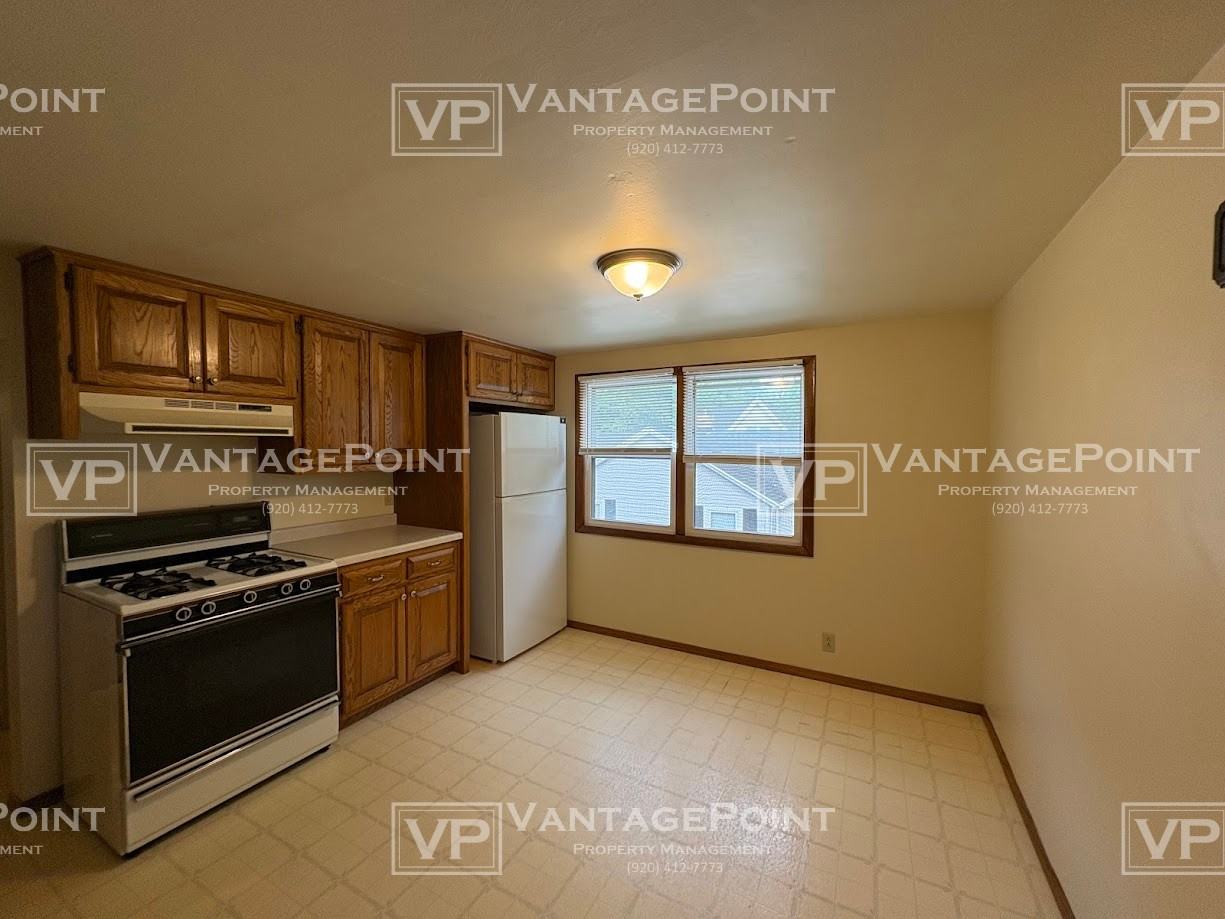 1365 Stuart St Uppr - Photo 2 of 18