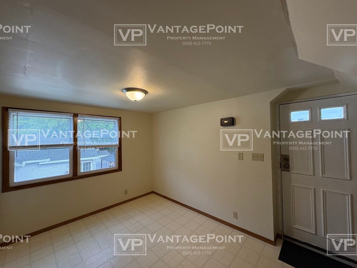 1365 Stuart St Uppr - Photo 5 of 18