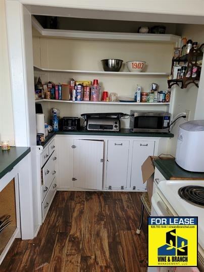 1528 Bell Ave #1528 - Photo 3 of 15