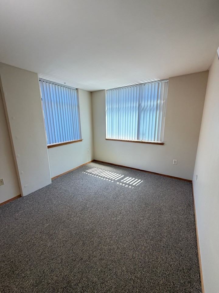St. Francis Apartments - Photo 3 of 10