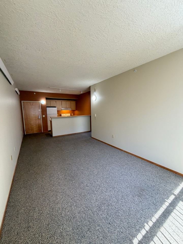 St. Francis Apartments - Photo 4 of 10