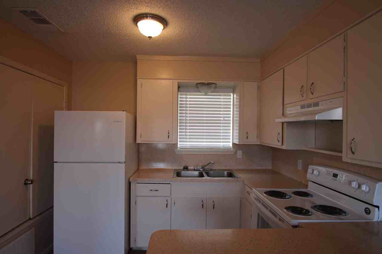 Ingram Court Apartments - Photo 3 of 32