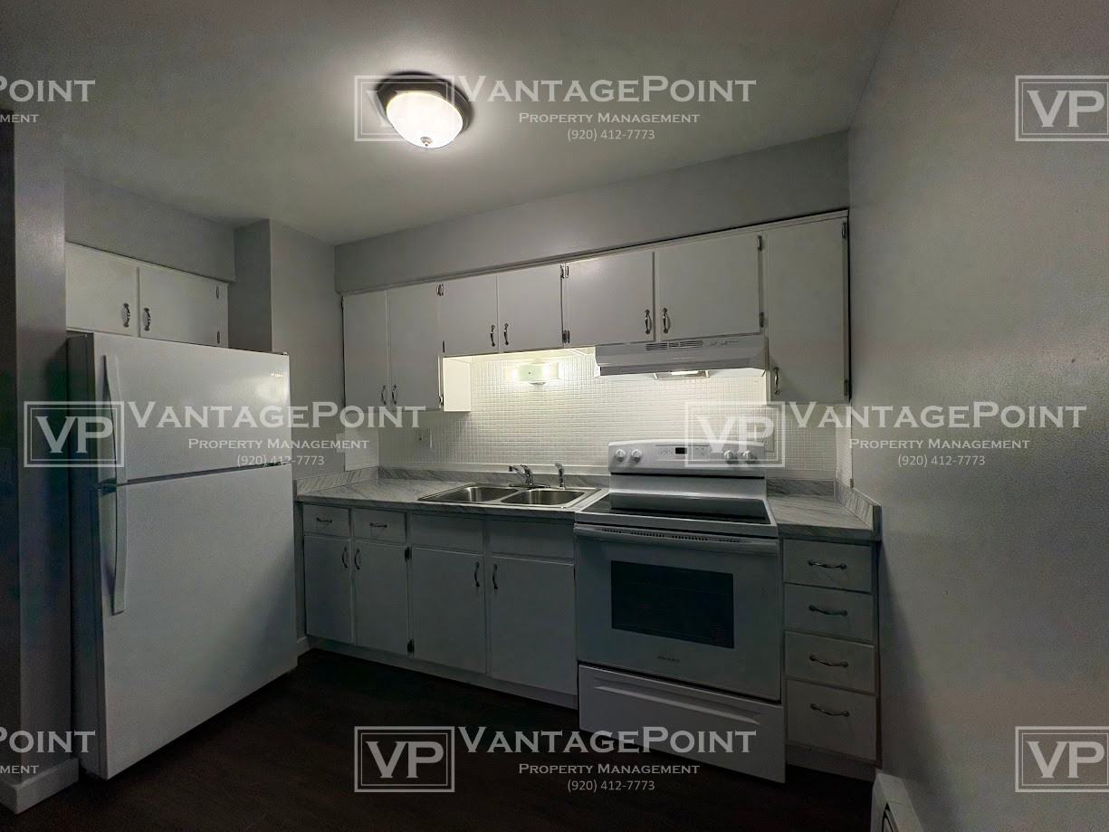 1054 Grognet St #F - Photo 2 of 10