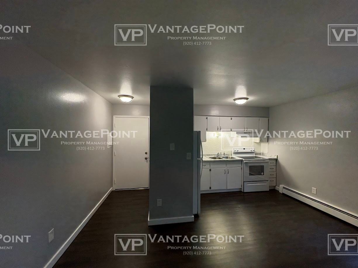 1054 Grognet St #F - Photo 3 of 10