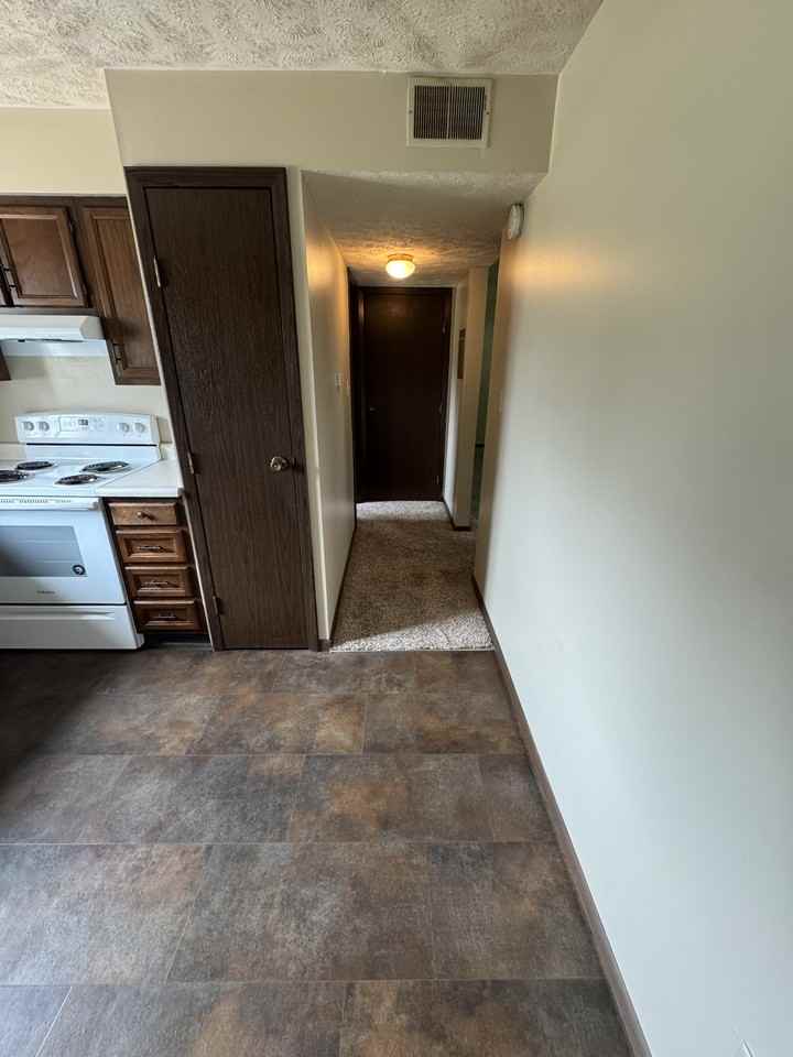 832 Flats - 622 N Colorado Ave - 7 #7 - Photo 6 of 9