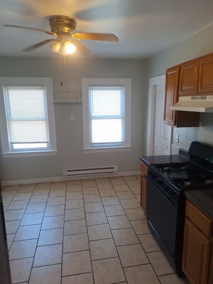 355 Sherman Ave #3 - Photo 6 of 10