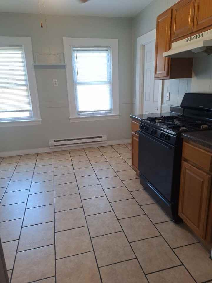 355 Sherman Ave #3 - Photo 7 of 10
