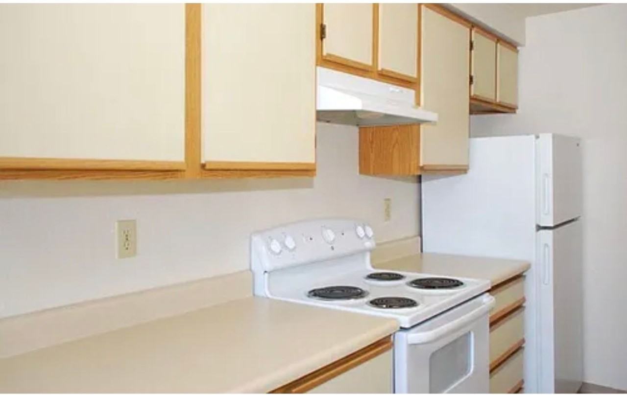 37th Street Apartments - Photo 6 of 8