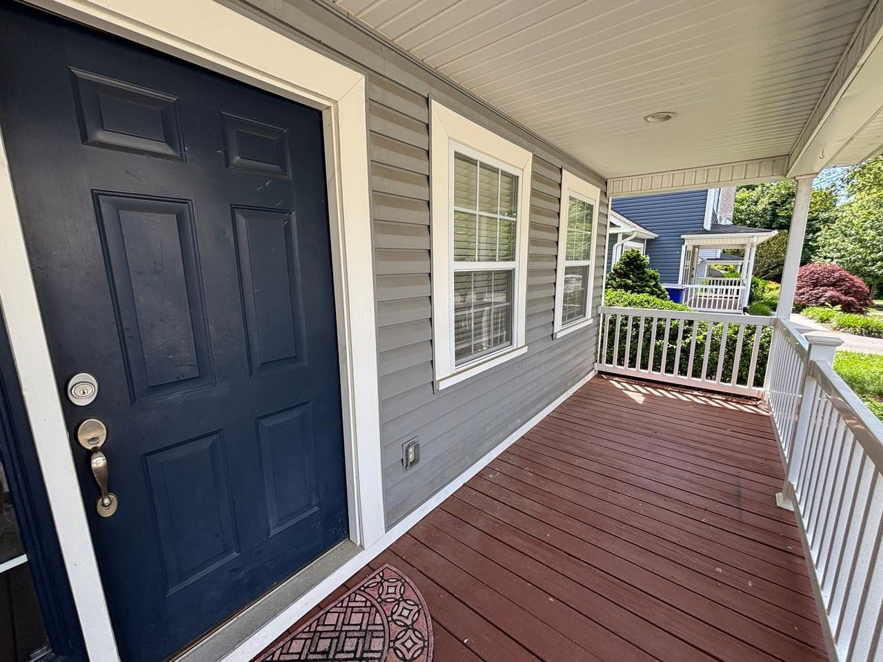 1708 Aden Ln - Photo 2 of 36
