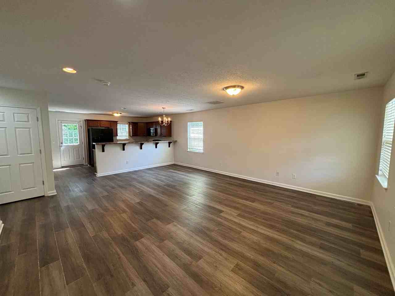 1708 Aden Ln - Photo 3 of 36