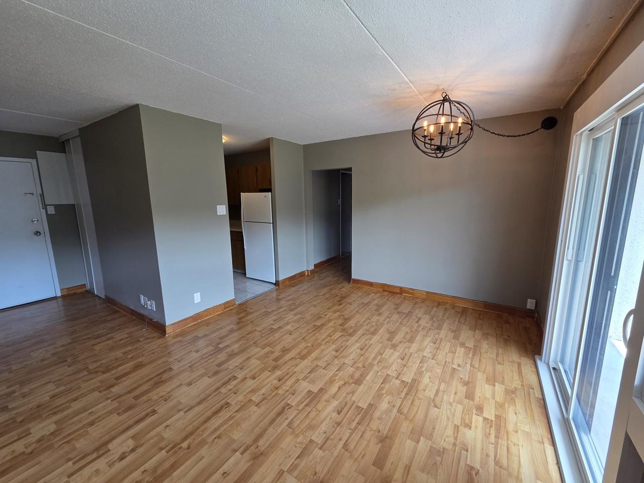 411 Ellerdale St #401 - Photo 3 of 29