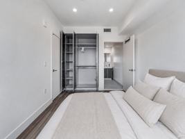 featured image of 5460 Fountain Ave