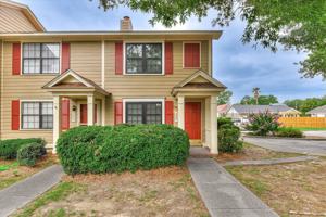featured image of 208 W Buena Vista Ave #1