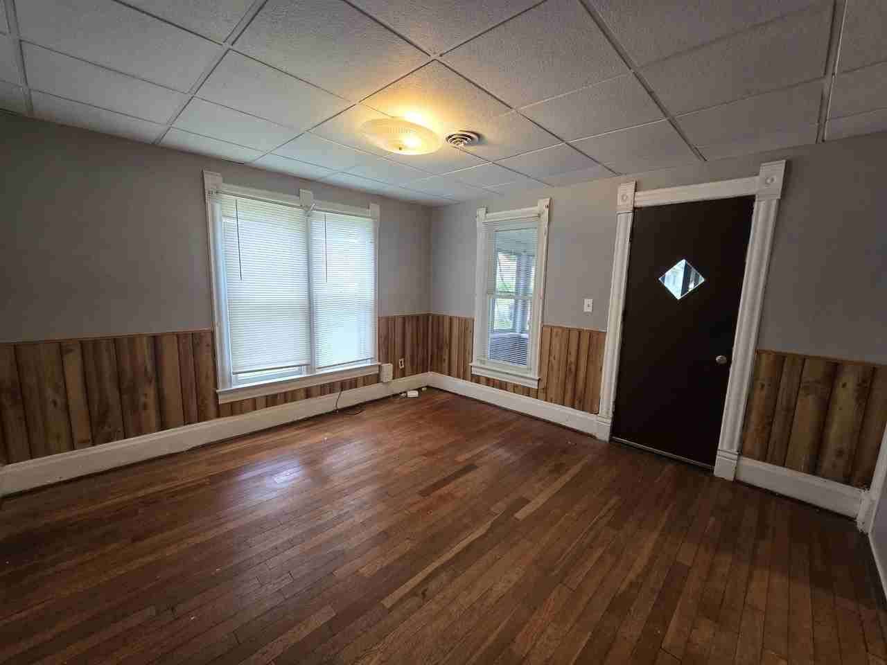 232 Center St #1 - Photo 5 of 27