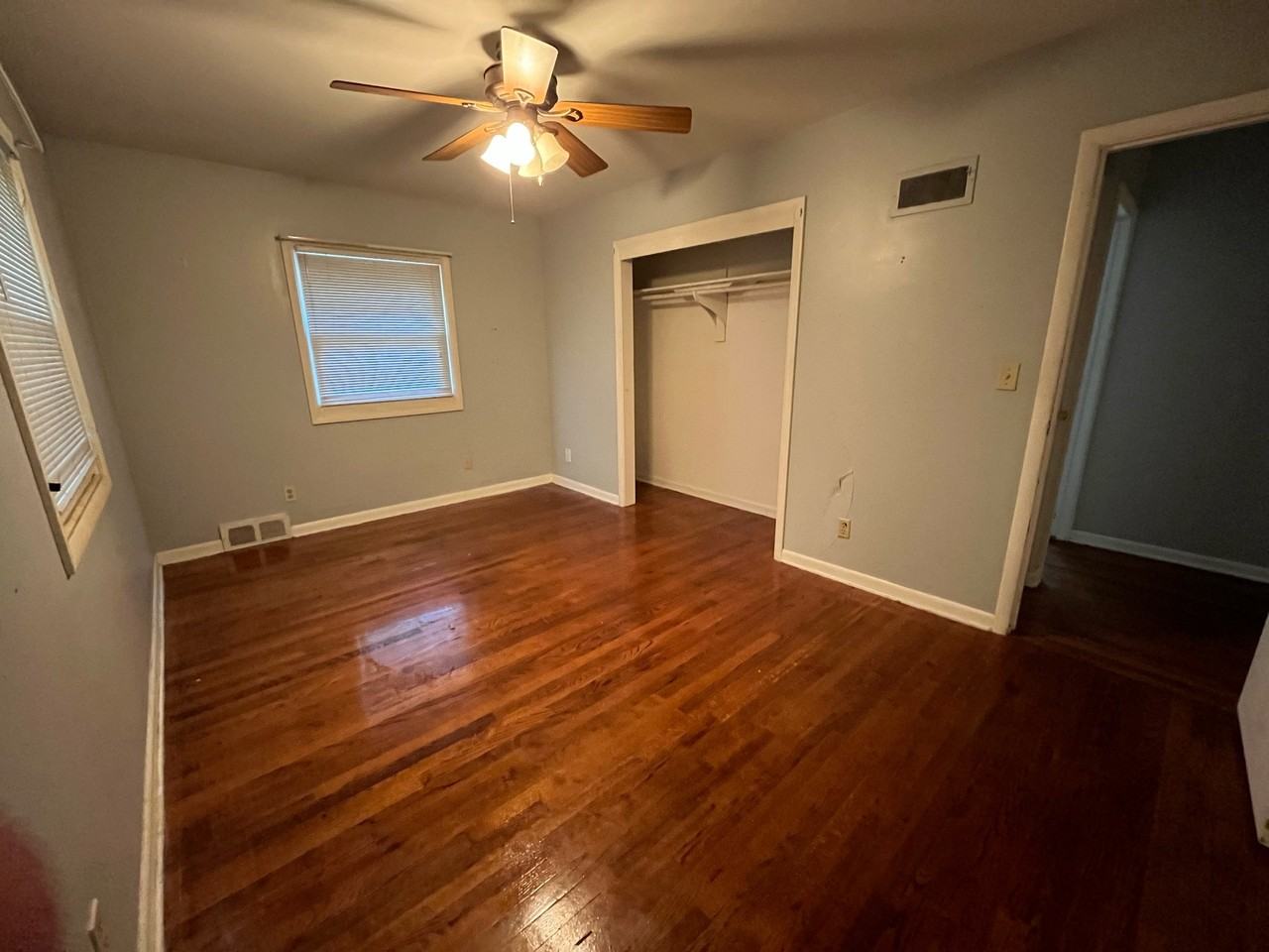 9510 N 31st St #1 - Photo 4 of 11