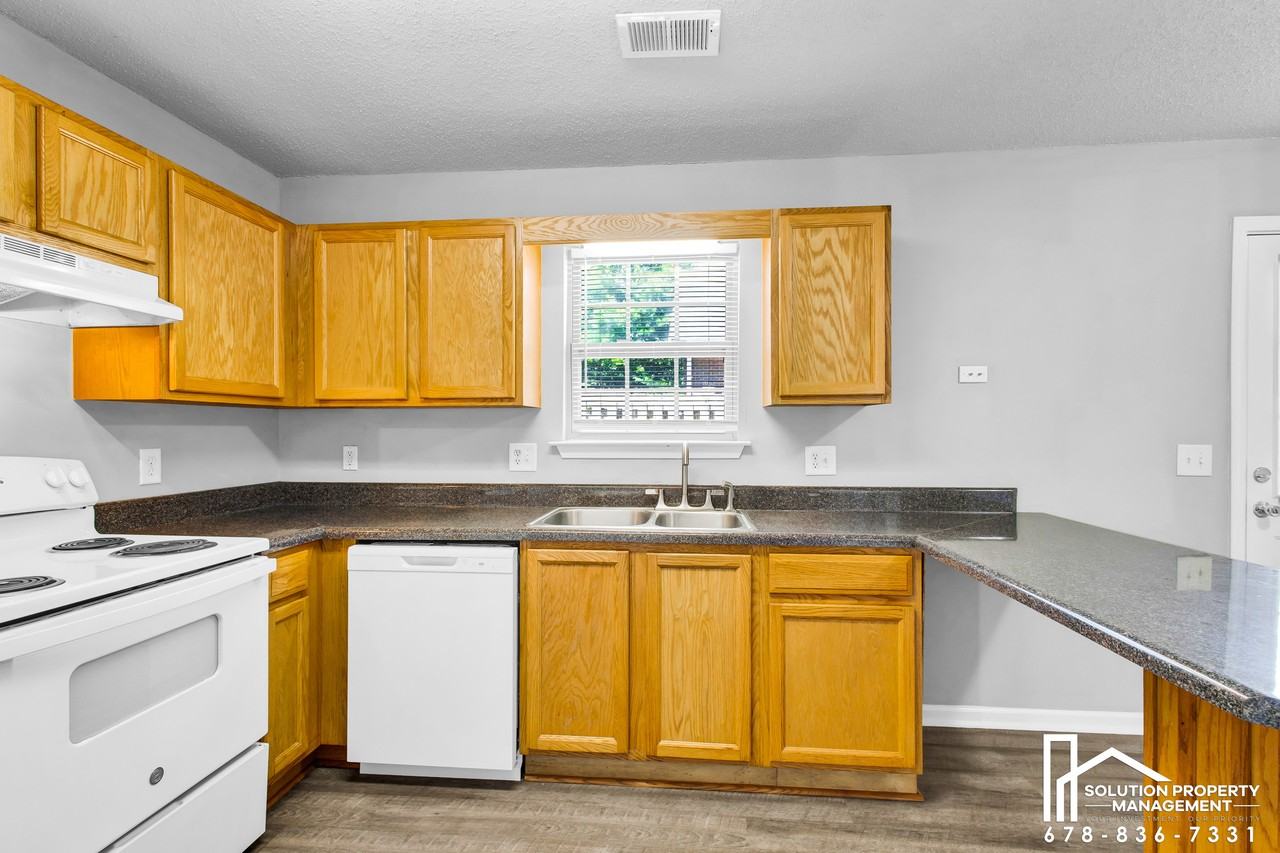 141 Madison Pl #1 - Photo 7 of 20