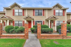 featured image of 204 1/2 W Buena Vista Ave #1
