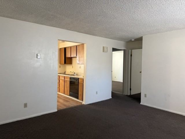 319 N 7th St #3 - Photo 4 of 11