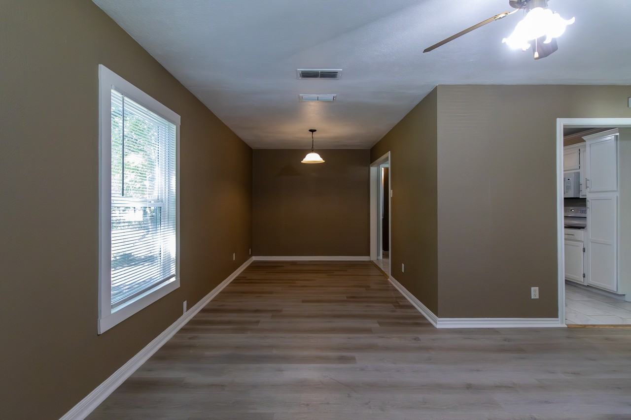 1610 N 22nd St #1 - Photo 5 of 29