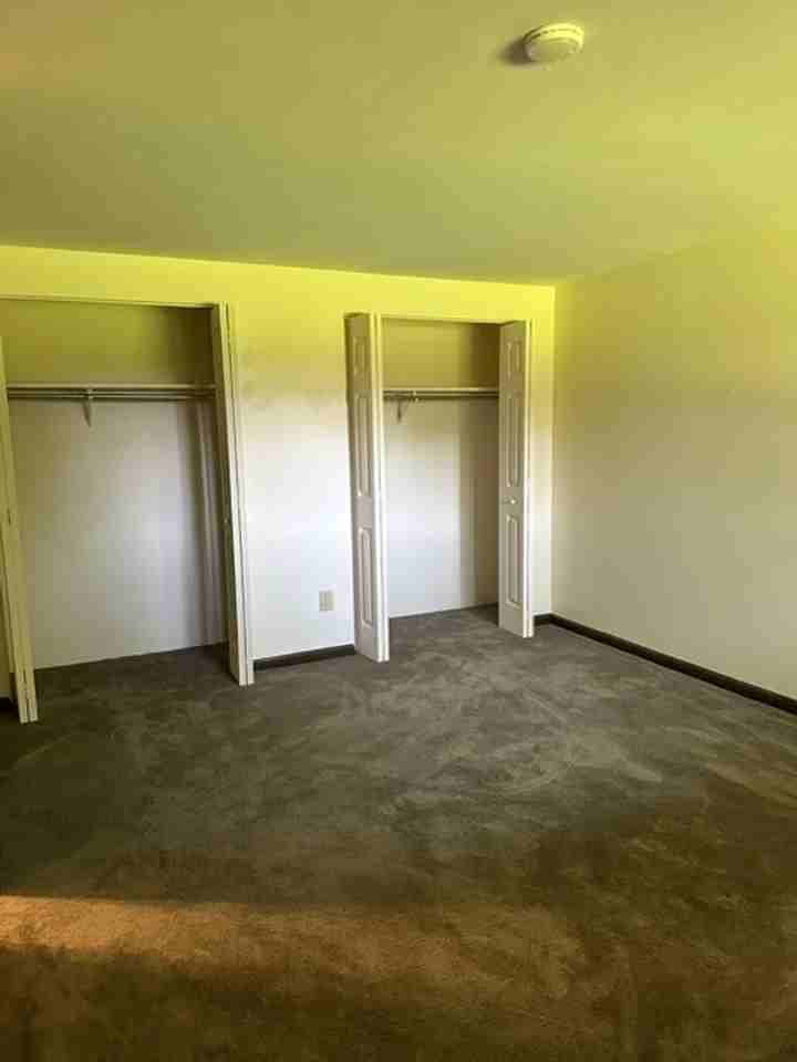 Mount Vernon Apartments - Photo 7 of 8
