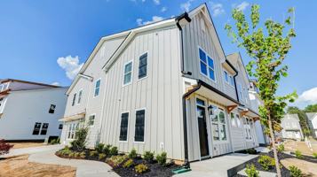 featured image of 12003 12003 Cummin Ave