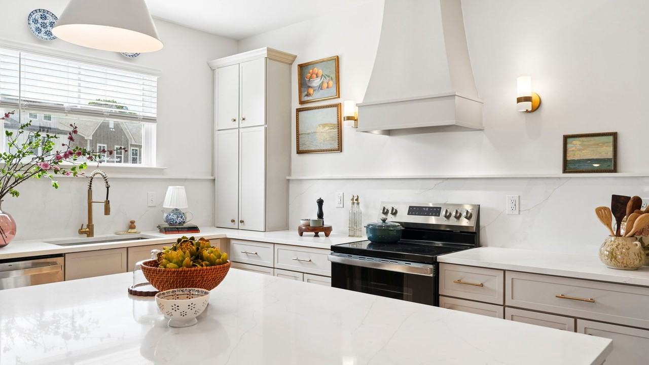 New Classically designed Duet style homes for Rent in Charlotte - Photo 5 of 36