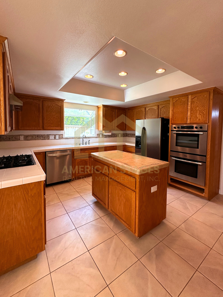 1255 Craig Dr #1 - Photo 7 of 21