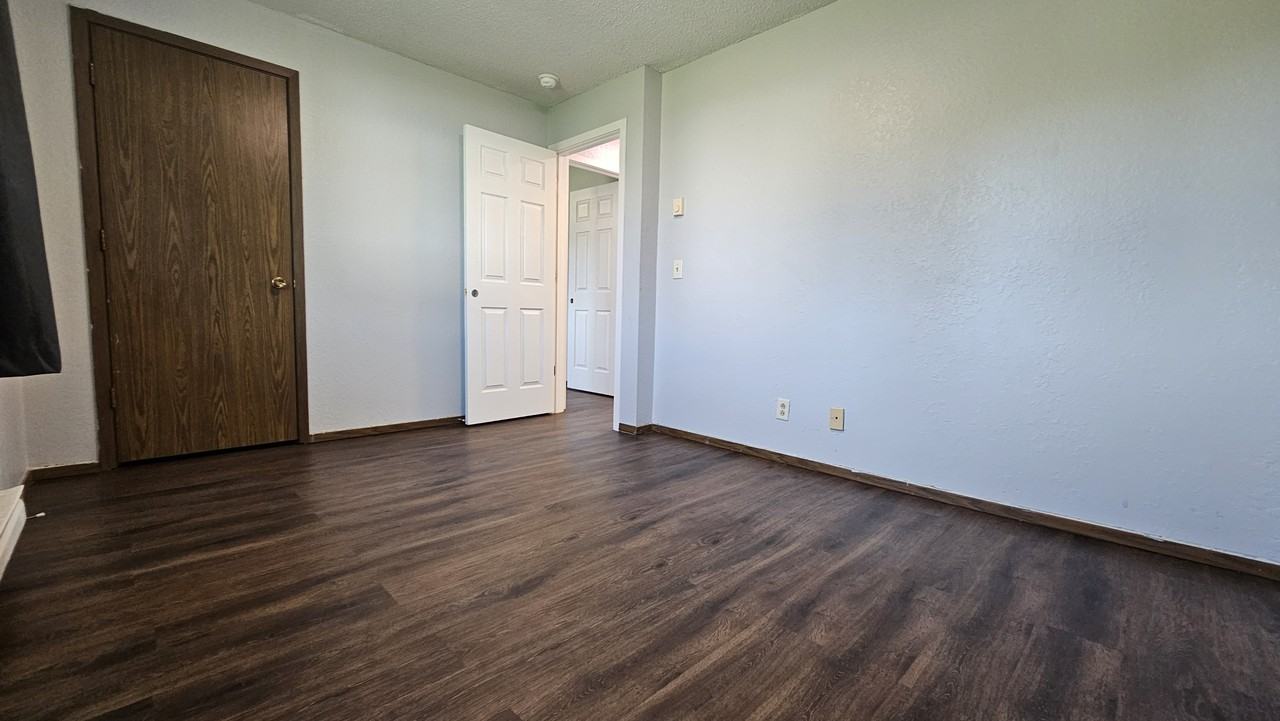 2885 Springreen Dr #4 - Photo 4 of 6