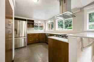 2909 Sw Upper Dr - Photo 1 of 1