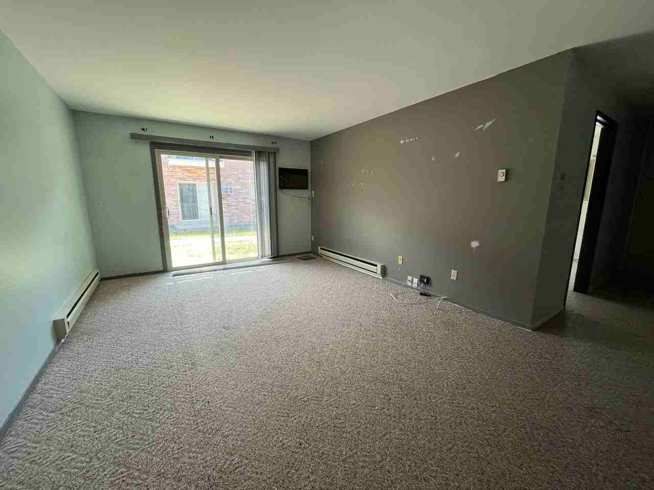11229 W National Ave - Photo 3 of 10