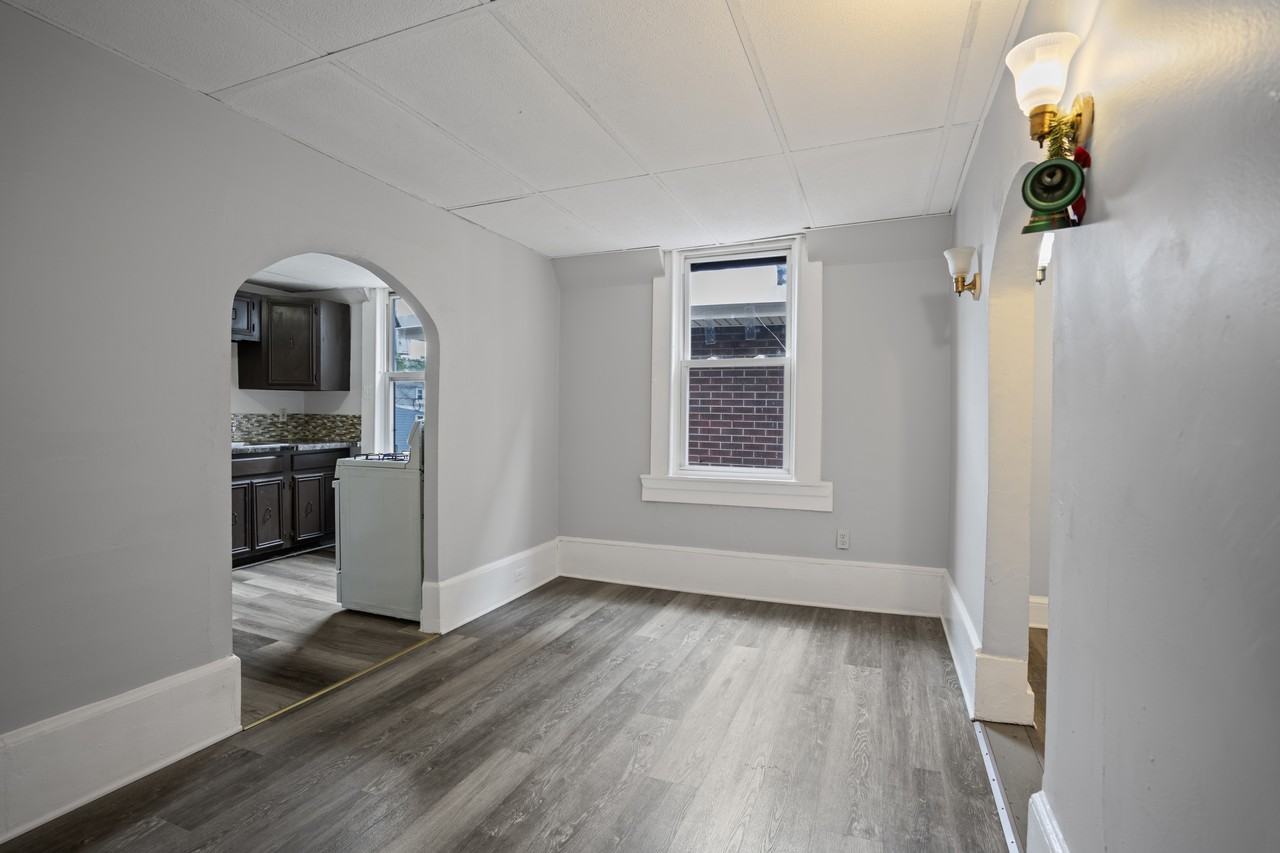 235 Monmouth St #2 - Photo 3 of 8