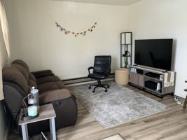 featured image of 658 N 12th St
