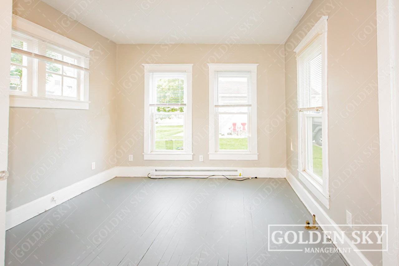 312 S Gharkey St #1 - Photo 4 of 10