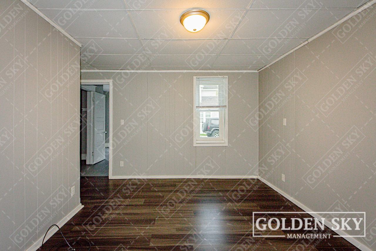 312 S Gharkey St #1 - Photo 5 of 10