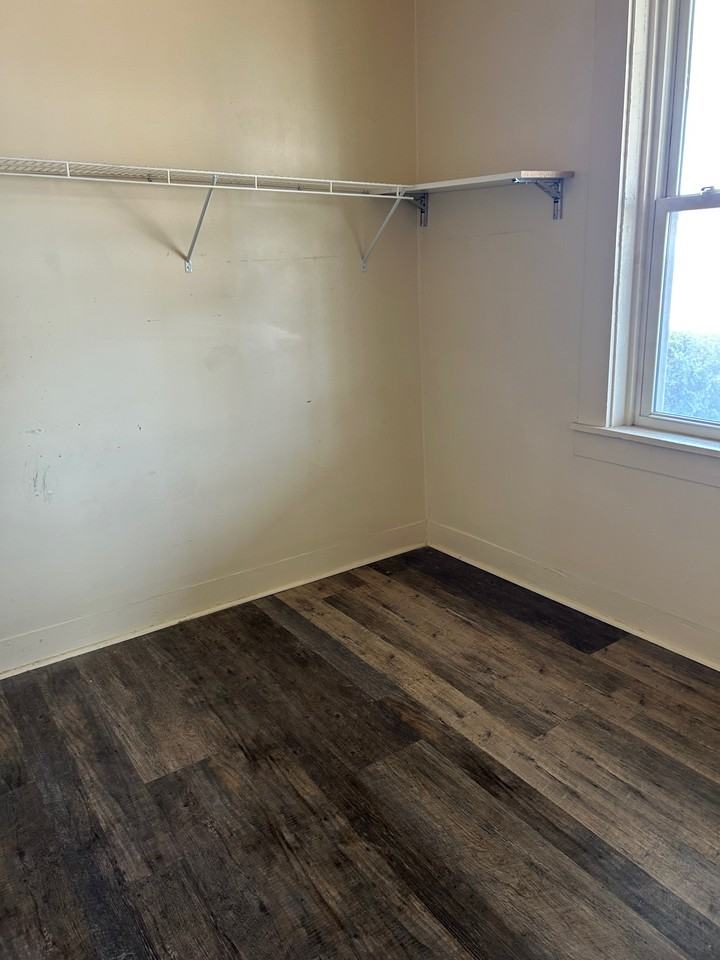 422 S Wayne St #422 - Photo 2 of 7