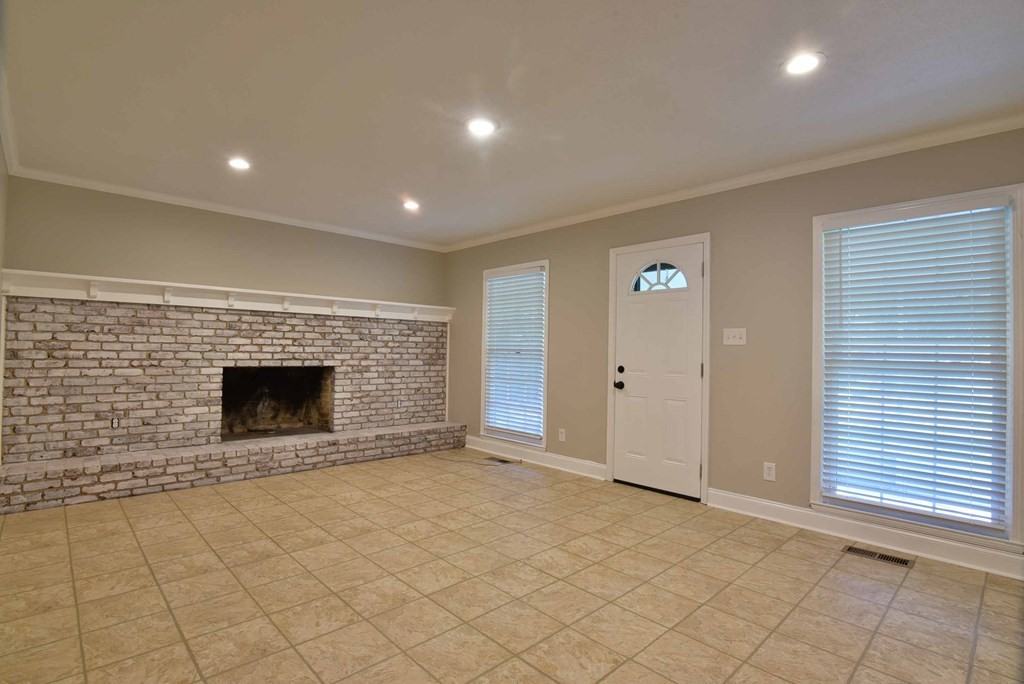426 Forest Glen Dr #1 - Photo 7 of 31