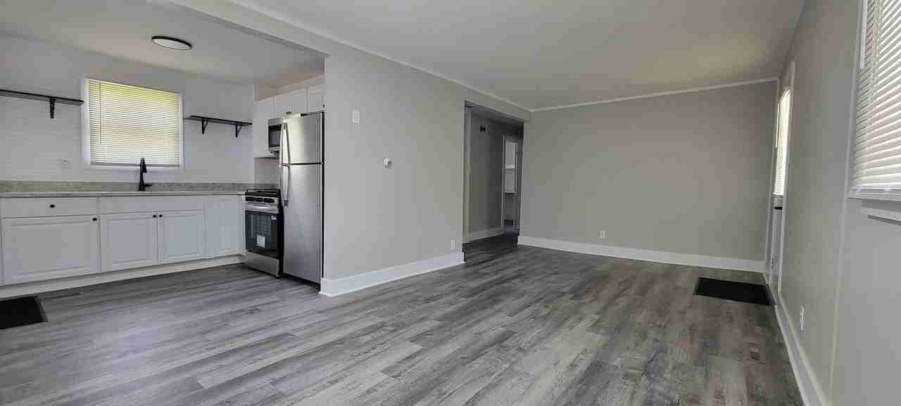 24065 Murray St #1 - Photo 5 of 18