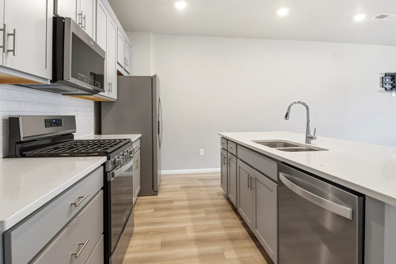 11433 W Belleview Dr #1 - Photo 5 of 20